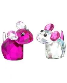 Even the mice are cute in the Lovlots figurines collection. A stylish duo, Anna and Emma complement each other in feminine fuchsia and sparking clear crystal by Swarovksi.