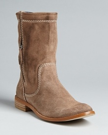 These simply Splendid booties have subtle, on-trend Western styling in an everyday, easy striding silhouette.