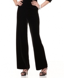 Add a luxurious touch to your evening ensemble with these velvet pants by Alex Evenings. Easy and elegant, they're effortless with a pair of strappy party heels and your favorite baubles.