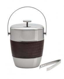 Entertain with the old-fashioned flair of Marquis by Waterford Vintage barware. A polished stainless steel ice bucket wrapped in mahogany faux leather raises the bar on whatever you're chilling.