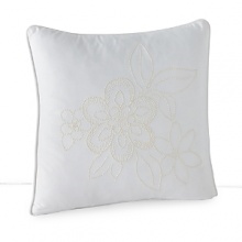 An intricate pattern of pavé flowers and leaves on this Barbara Barry embellishment pillow fills your slumber with starry sparkle. Pair it with luxuriously soft pintuck sateen sheets for elegant contrast.