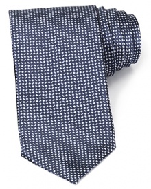 A robust silk tie in fine Italian silk demonstrates your classic taste and professional attitude.