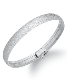 A simple layer adds a touch of shimmer. Giani Bernini's pretty flex bangle features a sparkle-cut surface and a push button clasp. Set in sterling silver. Approximate length: 7-1/4 inches.