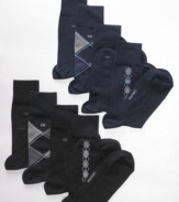 Crowd pleaser. This essential four-pack of Calvin Klein socks features both assorted argyle designs and solids for whatever suits your mood.