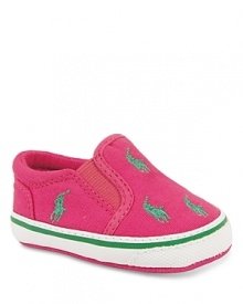 Classic skater slip on shoe for your little gal, with embroidered logo detail and side gore closure