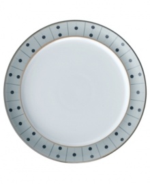 A true gem, the Amethyst Stone wide-rimmed salad plates feature a festive dot and line motif on slate-colored stoneware from Denby's collection of dinnerware. The dishes can work alone with their playful theme or they can be paired with simply glazed Amethyst pieces for a well-balanced and uniquely customized table setting.