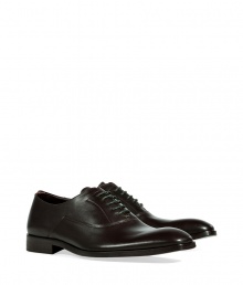 With their sleek smooth leather and clean, streamlined silhouette, these derbys from Paul Smith are a chic choice for finishing tailored business looks - Slightly squared-off toe, forest green rounded canvas laces, stacked leather heel - Pair with suits or cashmere pullovers and jeans