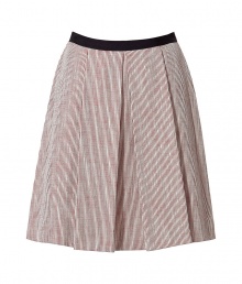 Luxurious pleated skirt in fine cotton and rayon - by Jason Wu, the stars new in designer - his detailed designs even conquered the closets of Firts Lady Michelle Obama and Hollywood darling Jessica Alby - elegant color combination red and beige - fashionable A-line, pleasant knee length - slim waistband - a mix of feminine, stylish and sophisticated - pair with a simple top which is tucked-in - genius for every day at the office