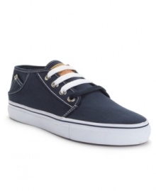 A cool classic with signature denim details--these Levi's men's sneakers are a cut above the competition.