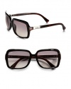 THE LOOKRectangular style Acetate framesVariegated brown armsLogo etched lens Logo accented temples Signature case includedTHE COLORBlack & variegated brown with smoke gradient lensesORIGINMade in Italy