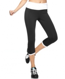 Working out just got more stylish with these Ideology capris. A thick waistband and contrasting cuffs are sporty details fit for the gym and beyond.