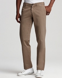 The all-essential chinos updated in a modern wash from Hoyle Jackson.