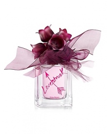 Feminine. Romantic. Spontaneous.Lovestruck, the new fragrance from Vera Wang, is all about Veras interpretation of love, playing off of a modern twist on Romeo and Juliet. Think lovestruck lovers and the emotion and rush you feel when you are fallingin love that heart pounding, spontaneous feeling! Topnotes Pink Guava, MandarinMidnotes Tuberose, Lotus BlossomBasenotes Precious Woods, Sheer MuskThe fragrance is a sparkling addictive floral that you are sure to fall in love with. There is an instant attraction tothe mouth watering pink guava and mandarin, followed by a delicate mix of tuberose and lotus blossom. Behindit all, the precious woods and sheer musk envelop to bring warmth and comfort.