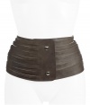 Pull together chic tailored looks with Maison Martin Margielas multi strap vintage brown leather belt, perfect for pairing with trend-favorite knits - Snap closures - Make a statement at your waist and layer over tailored sheaths or oversized tops