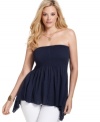 Punctuated by a handkerchief hem, DKNY Jeans' strapless plus size top is a must-get for your day to date night lineup.