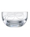 A perfect harmony of feminine grace and modern utility, the Belle Boulevard peony bowl features a frosted ribbon motif in luminous crystal from kate spade new york. Beautiful for fruit, flowers and more!