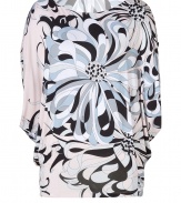 With a vivid flower print and super soft draped jersey, Emilio Puccis dolman sleeve top is as contemporary as it is chic - Wide neckline, elbow-length draped dolman sleeves - Loosely draped top, fitted pleated hemline - Wear with solid separates and fun flats