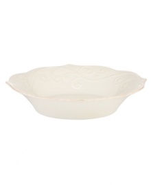 With fanciful beading and a feminine edge, this Lenox French Perle pasta bowl is a great addition to your white dinnerware and has an irresistibly old-fashioned sensibility. Hard-wearing stoneware is dishwasher safe and, in a soft white hue with antiqued trim, a graceful addition to any meal. Qualifies for Rebate