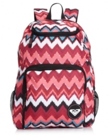 Pack it in and hit the road with this roomy road warrior from Roxy. The intuitively functional design features a bold pattern, plenty of pockets and adjustable shoulder straps for effortless on-the-go style.