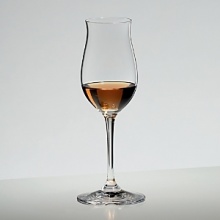 What is the ideal cognac glass? Different opinions are as old as the drink itself. Riedel's Vinum cognac glass is shaped to showcase the key features of quality cognac: aroma, taste and colour. The flute-shaped glass allows a very small evaporation surface, delicately balancing aromas reminiscent of a summer meadow.