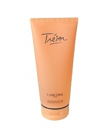 Romantic. Sensual. Emotional. The elegance of rose, muguet and lilac. The sparkle of apricot blossom. A glorious golden coral, so every drop opens like petals on the skin. Experience this rich-foaming body gel that cleanses gently and beautifully. Leaves skin with a delicate aura of TRÉSOR.