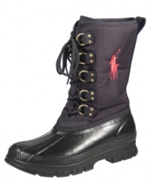 Inclement weather never gets in the way of a good time with these graphic waterproof men's boots from Polo Ralph Lauren. The distinctive Polo Ralph Lauren moniker also makes these boots for men really pop, even in the grayest of weather.