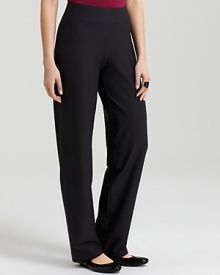 Ease into weekend wear with these relaxed Eileen Fisher pants, rendered in light-weight cotton for warm-weather comfort.