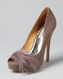 Fantastically feathered, these angelically beautiful Badgley Mischka evening pumps will send you on flights of fancy.