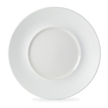 A simplistic and versatile assortment of dinnerware with just a touch of design interest! Montauk has a dual finish surface of glazed interior and matte rim that lends this everyday pattern to be anything but dull. Each item is available in 4 colors - Black, Brown, White & Tan - to layer and style your table in tonal neutrals.