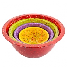 Made of recycled melamine, this patented product exudes fun. Eco-friendly with a sense of whimsy, it's a party in a bowl.