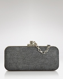 Elicit oh-la-las when your opt for this Rachel Zoe minaudière clutch. The python-embossed beauty shows off with shimmering silver-tone accents, loving sleek LBDs and floor-sweeping gowns.