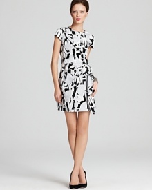 DIANE von FURSTENBERG Dress - Alba Cap Sleeve Stencil Print