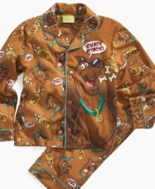 Bedtime is now fun time thanks to this animated Scooby Doo pajama set from AME.