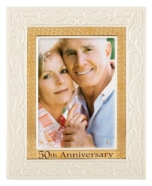 Reflect on 50 years of togetherness. Crafted of glazed ivory porcelain, the Portrait Gallery picture frame from Lenox features scrolling vines and elegant goldtone detail to complement a beautiful couple. Qualifies for Rebate