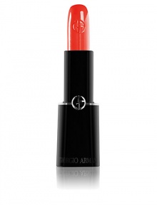 Premiering a cutting edge color formulation process: the Color Shine Moisture Polymer, a revolutionary component able to retain twice its volume of water, enhance color luminosity while locking in hydration on the lip surface for over 8 hours. The result is a lipstick with a creamy texture, feather light and translucent, that is as hydrating as a balm. The brilliant bold color is wearable and chic. 