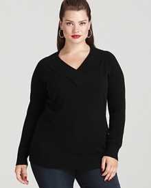 This Jones New York Collection's cashmere sweater brings a sumptuous touch to luxurious, everyday style.