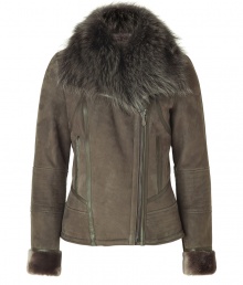 With tough-meets-chic edgy details, this suede and fur coat from Roberto Cavalli will elevate any ensemble - Large fur collar, long sleeves with stitched panels and fur cuffs, asymmetric zip closure, leather piping, stitched panels, slim fit - Wear with skinny jeans and heels or a sleek cocktail look