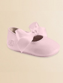 A soft satin bow ties a pretty style for a beautiful baby. Leather lined Padded insole Nubuck suede outsole with Ralph Lauren embroidery Imported