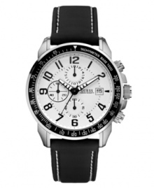 Pound the pavement with the athletic design of this GUESS sport watch.