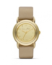 The classic workday watch is updated for the thoroughly modern Millie. Wear MARC BY MARC JACOBS' gold-cased ticker to trim on-trend tailoring in timeless style.