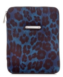 Give your favorite tech toy a bit of a bite with this leopard print case from Juicy Couture. The secure zip around closure and interior padding keeps your iPad safe while you're on-the-go.