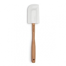 Mix, stir, scrape and fold without leaving a scratch on your bake or cookware. Strong enough for thick batters, this fine-grade silicone spatula glides along flat and curved surfaces with equal ease.