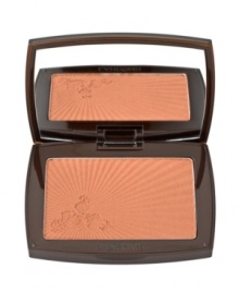 This sheer silky-light powder delivers a natural sun-kissed matte or shimmer (depending on which shade you choose) complexion in any season. The unique blend of mineral pigments and absorbent micro-spheres ensures a long-lasting smoothness and a perfect matte finish for your skin. Smooth and comfortable texture blends effortlessly and evenly into the skin. Does not go shiny or dull throughout the day. Skin feels silky soft and even toned. Result Pefect, yet natural-looking, for a bronzed complexion that stays fresh and color-true throughout the day. Suitable for all skin types. Not chalky, never cakey. Fragrance-free. Non-comedogenic. Allergy-tested for safety.