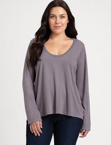 Whether worn with skinnies or bootcut jeans, this exquisite supima cotton-modal top will give you the silhouette you really want.ScoopneckLong sleevesPull-on styleAbout 26 from shoulder to hemSupima cotton/micro modalMachine washMade in USA