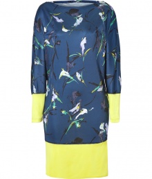 Work an optical accent into your contemporary cocktails look with Sunos super soft modern printed dolman sleeve shift - Boat-neckline, long dolman sleeves, stitched lemon trim, pull-over style - Easy tapered silhouette - Team with platform pumps and statement shiny jewelry