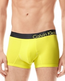 Breathable cotton in bright neon adds flash to this everyday essential trunk, fitted with a contoured pouch for support.