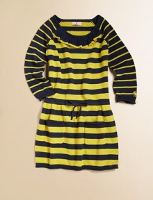 Sweet stripes in sweater-soft knit, detailed with a ruffle at the neck, rolled hems and patch pockets.Round banded neckline with ruffleLong raglan sleeves with ribbed and rolled cuffs, one with Juicy logoSlightly dropped waist with stitched bowPatch pocketsRibbed and rolled hemPullover styling60% cotton/30% nylon/10% angoraMachine washImported