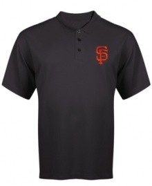 Hit classic style out of the park and support your favorite San Francisco team in this Giants MLB polo shirt from Majestic.