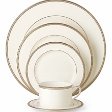 Kate Spade Sonora Knot is a clean & classic dinnerware collection in Bone china with gold and platinum bands. Featuring lustrous gold, platinum and black rim accents. Dishwasher safe.