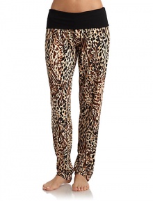 THE LOOKAllover leopard printWide banded waist, fold-downTHE FITRise, about 10Inseam, about 29THE MATERIALViscose/elastaneCARE & ORIGINHand washImportedModel shown is 5'8 (172½cm) wearing US size Small. 